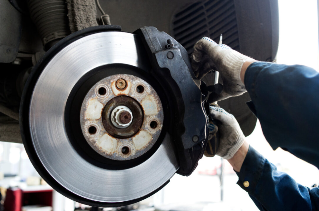 6 Signs Your Brakes Need Service